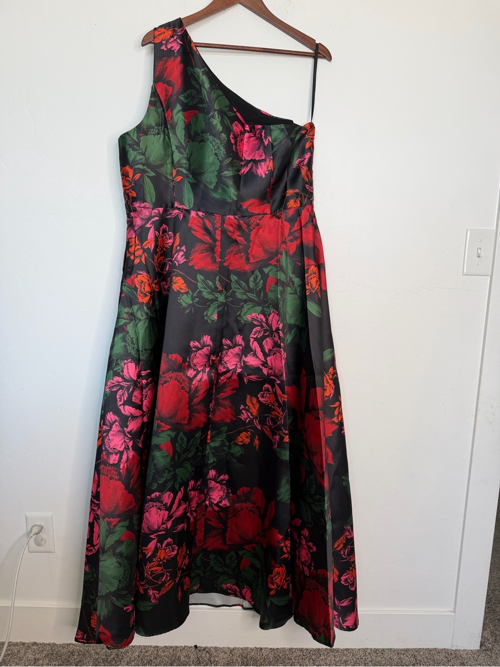 Hutch Cassandra One Shoulder Floral Mikado A-Line Maxi Gown NWT - Picture 4 of 4